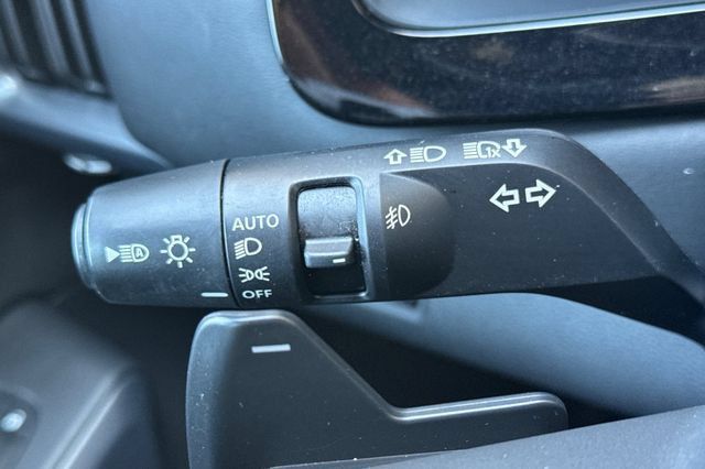 Used 2024 Nissan Pathfinder Rock Creek AWD/4WD image 39