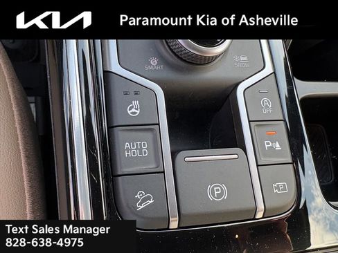 Certified 2025 Kia Sorento SX Prestige w/ Olive Brown Leather Package image 18