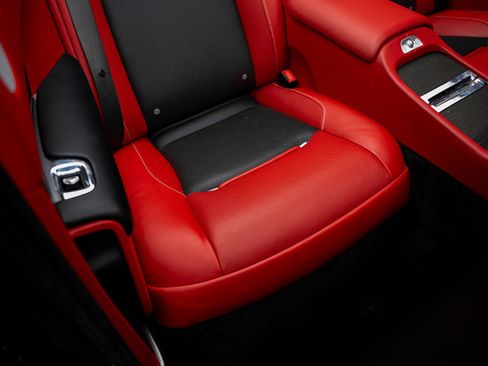 Used 2018 Rolls-Royce Dawn RWD image 38