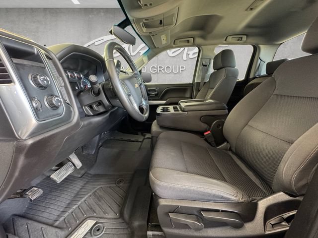 Used 2018 Chevrolet Silverado 1500 LT AWD/4WD image 19