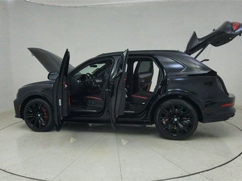 Used 2022 Bentley Bentayga Speed image 69