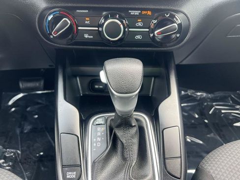 Used 2021 Kia Soul LX FWD image 14