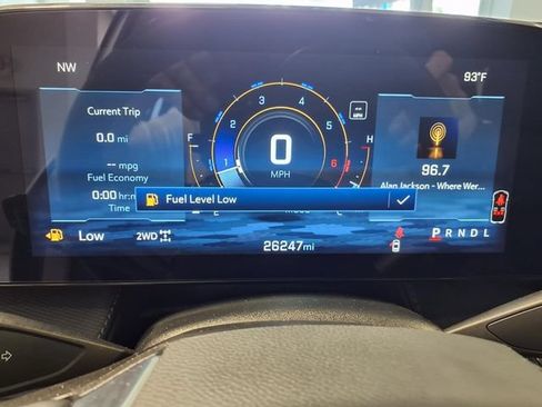 Used 2026 Chevrolet Equinox LT AWD/4WD image 16