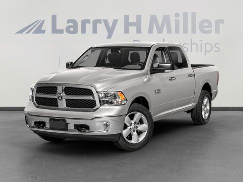 Used 2019 RAM 1500 Big Horn image 1