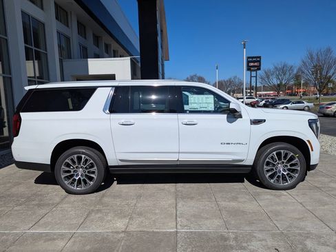 New 2026 GMC Yukon XL Denali w/ Sun & Power Step Package image 5