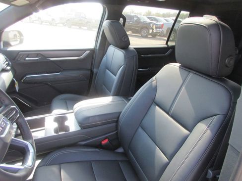 New 2026 GMC Acadia Elevation w/ Black Edition AWD/4WD image 12