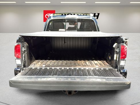 Used 2023 Toyota Tacoma TRD Pro AWD/4WD image 16