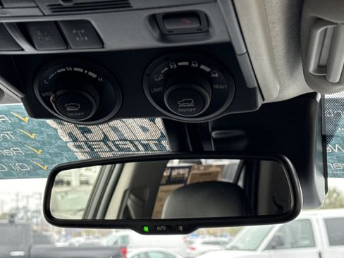 Used 2024 Toyota 4Runner TRD Off-Road Premium image 31