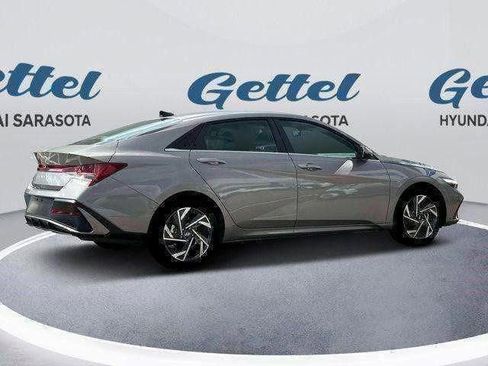 New 2025 Hyundai Elantra SEL w/ Cargo Package image 8