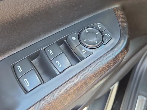 Used 2021 GMC Acadia Denali w/ Denali Technology Package image 39