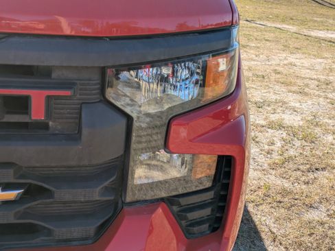 Used 2024 Chevrolet Silverado 1500 Custom RWD image 10
