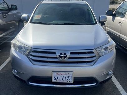 Used 2012 Toyota Highlander SE w/ Tow Pkg