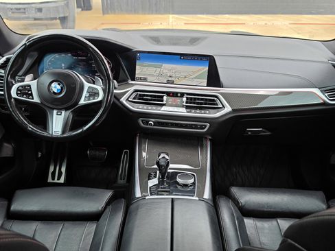Used 2022 BMW X5 M50i AWD/4WD image 38
