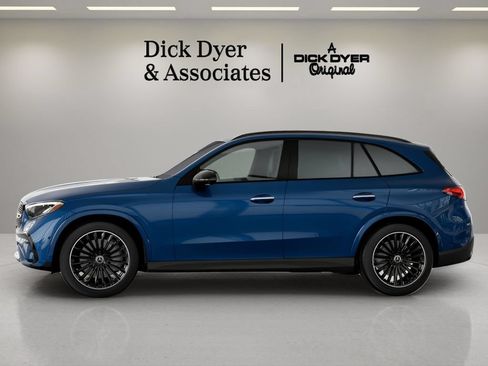 Used 2026 Mercedes-Benz GLC 300 image 30