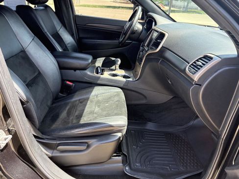 Used 2015 Jeep Grand Cherokee Altitude image 15