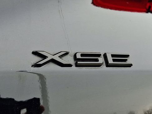 Used 2019 Toyota Avalon XSE w/ Protection Package FWD image 31
