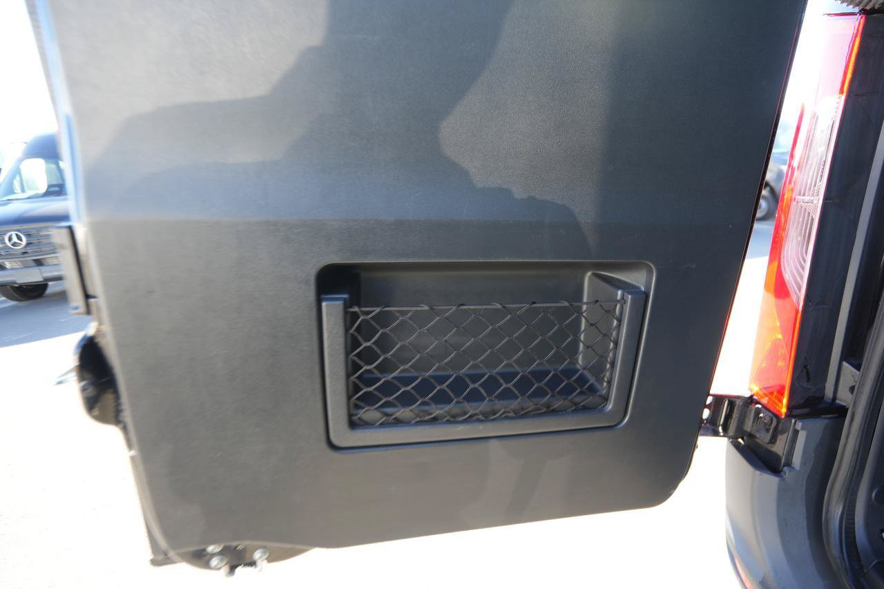 Used 2025 Mercedes-Benz Sprinter 2500 image 29