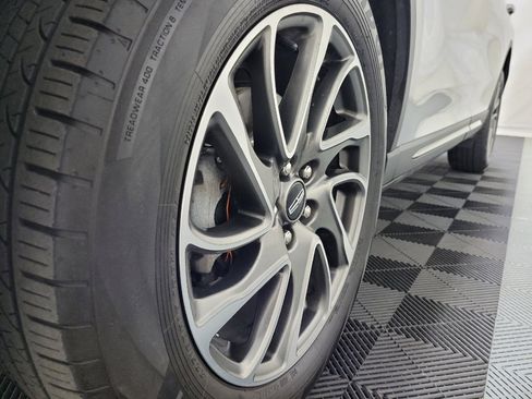 Used 2021 Lincoln Corsair AWD w/ Equipment Group 101A image 31