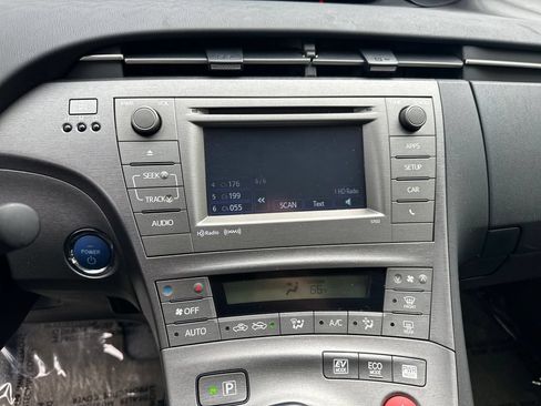 Used 2012 Toyota Prius Three FWD image 22