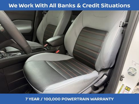 Used 2023 Nissan Kicks SR w/ SR Premium Package FWD image 23