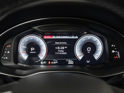 New 2026 Audi Q8 Prestige image 16