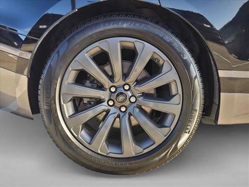 Used 2018 Land Rover Range Rover Velar R-Dynamic SE AWD/4WD image 24
