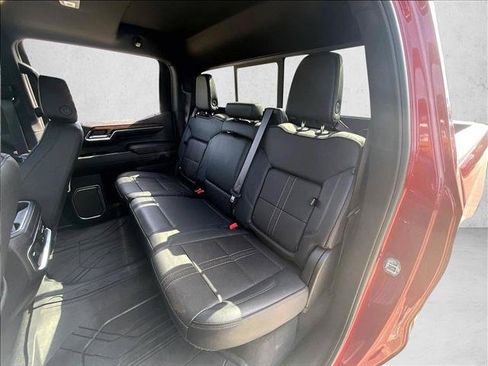 Used 2024 Chevrolet Silverado 1500 High Country w/ High Country Premium Package AWD/4WD image 28
