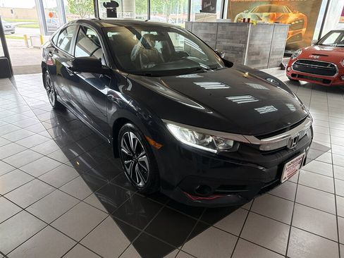 Used 2018 Honda Civic EX-T image 4