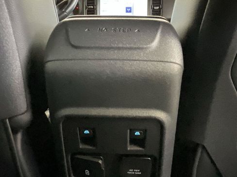 Used 2021 Ford Bronco First Edition AWD/4WD image 19