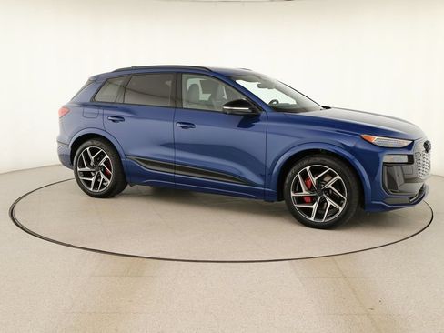 New 2027 Audi SQ6 e-tron Prestige AWD/4WD image 9