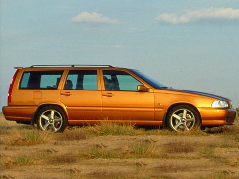 Used 1999 Volvo V70 AWD image 1