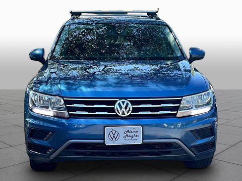 Used 2019 Volkswagen Tiguan SE w/ Panoramic Sunroof Package image 4