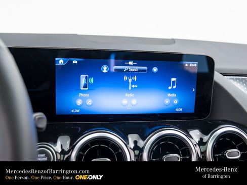 New 2026 Mercedes-Benz GLA 250 GLA 250 image 24