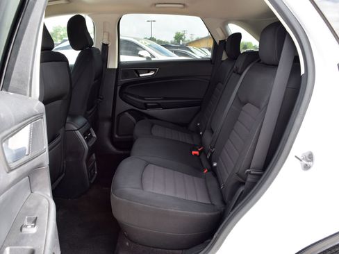 Certified 2020 Ford Edge SE FWD image 19
