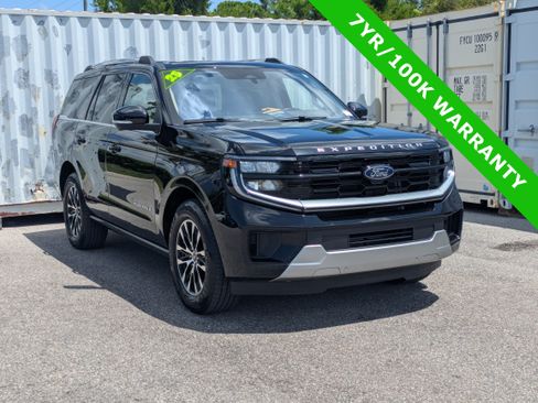 Certified 2025 Ford Expedition Platinum AWD/4WD image 1