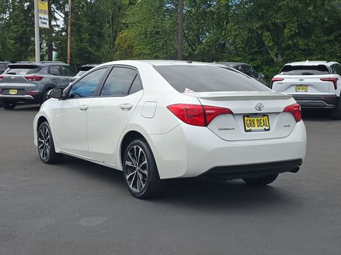 Used 2018 Toyota Corolla XSE w/ Carpet Mat Package (TMS) FWD image 4