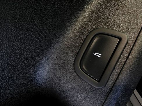 Used 2026 Chevrolet Traverse LT AWD/4WD image 22