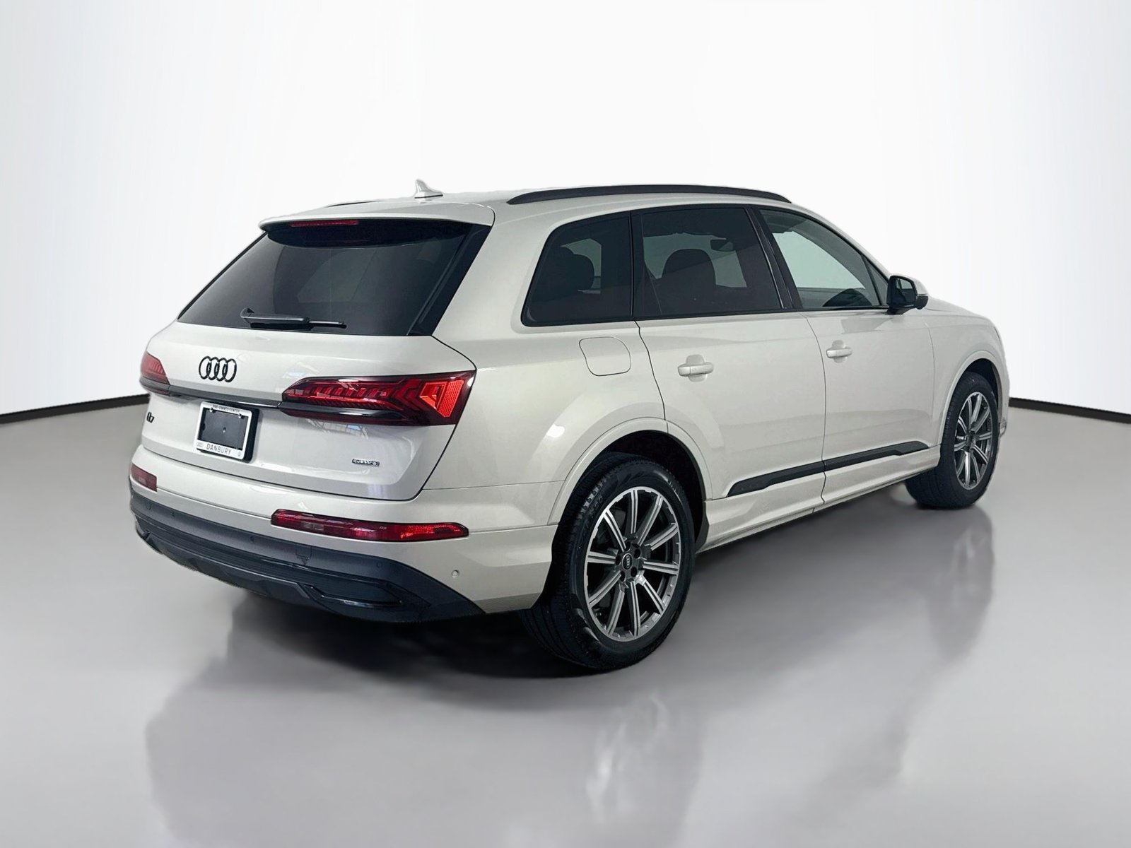 Used 2023 Audi Q7 2.0T Premium Plus AWD/4WD image 28