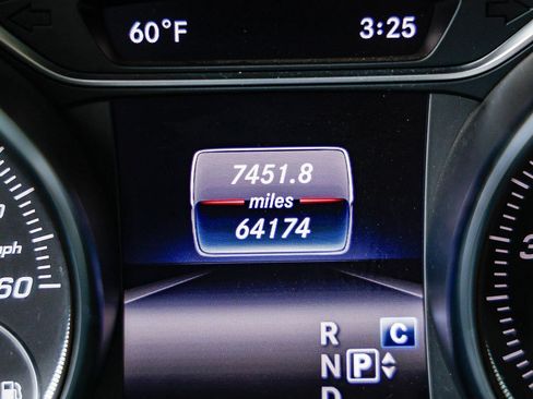 Used 2020 Mercedes-Benz GLA 250 4MATIC image 6