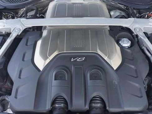 Used 2020 Bentley Continental GT V8 image 19