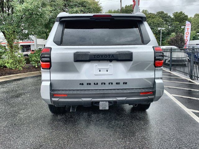 Used 2026 Toyota 4Runner SR5 AWD/4WD image 7