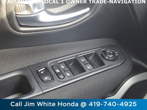 Used 2021 Jeep Renegade Latitude w/ Luxury Group I image 26