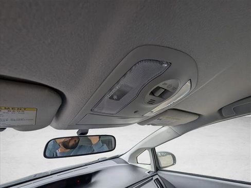 Used 2011 Toyota Prius Three image 13