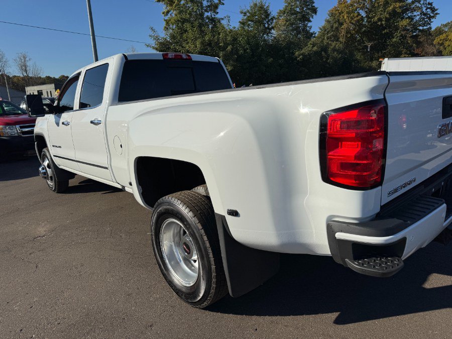 Used 2019 GMC Sierra 3500 Denali AWD/4WD image 10