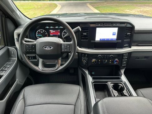 Used 2024 Ford F350 XLT AWD/4WD image 30