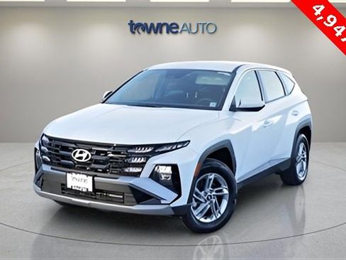 Used 2025 Hyundai Tucson SE image 9