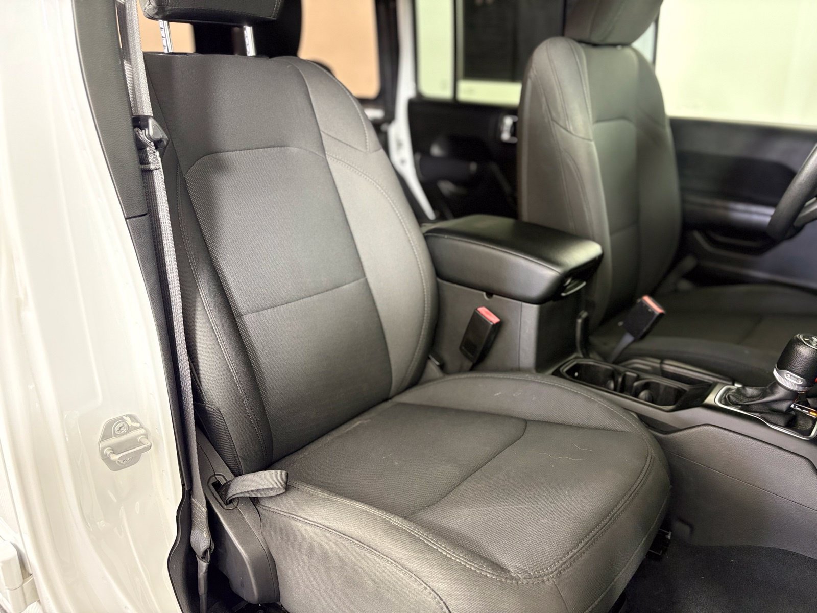 Used 2022 Jeep Wrangler Unlimited Sport AWD/4WD image 23