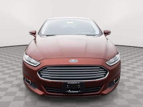 Used 2016 Ford Fusion SE image 2