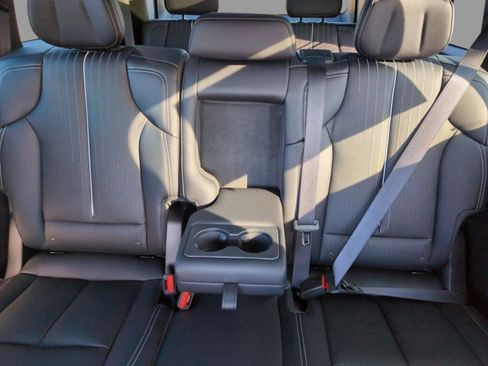 New 2026 Cadillac Vistiq Luxury image 24