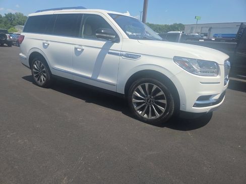 Used 2020 Lincoln Navigator Reserve w/ Luxury Package AWD/4WD image 13